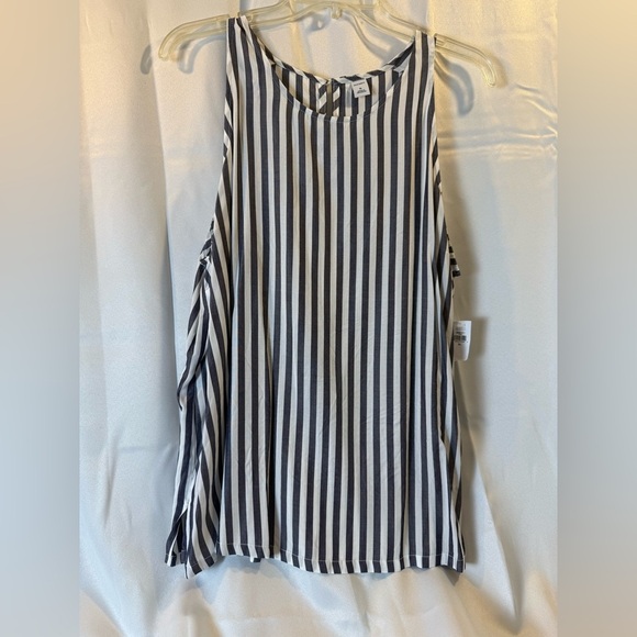 Black and White Striped Women's Top - Picture 1 of 14
